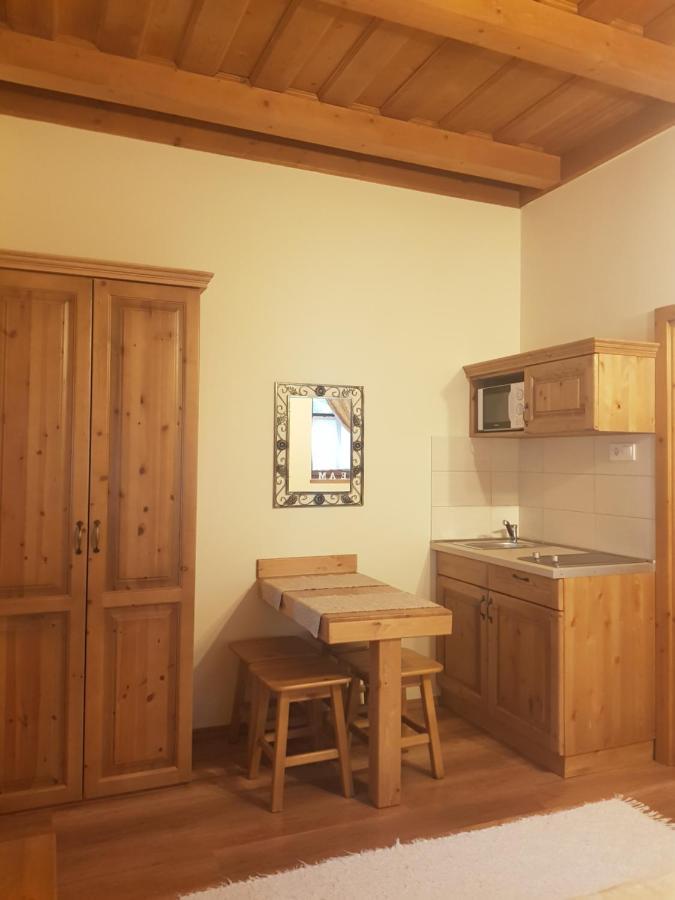Toth Vendeghaz Es Apartmanhaz Ujfeherto 外观 照片
