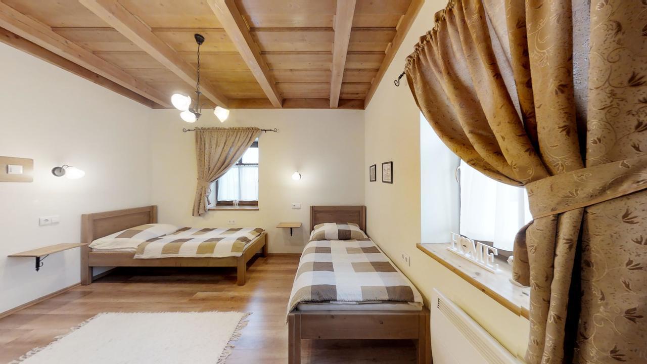 Toth Vendeghaz Es Apartmanhaz Ujfeherto 外观 照片