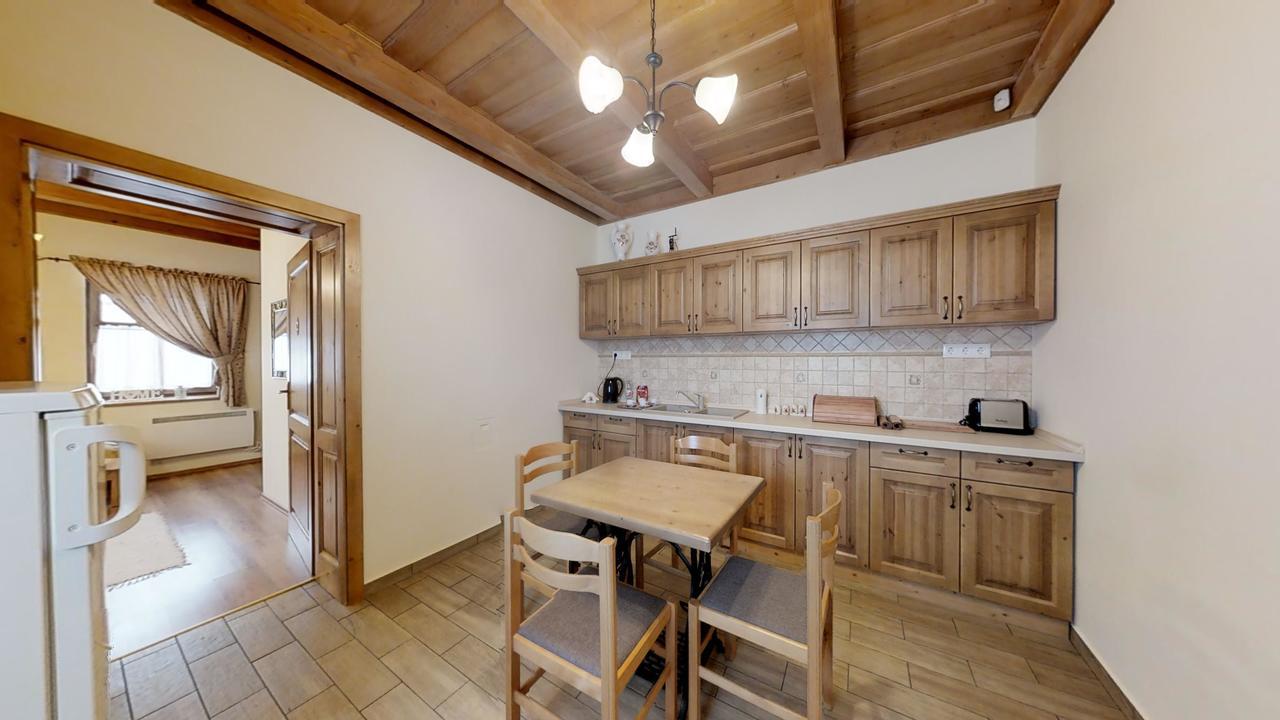 Toth Vendeghaz Es Apartmanhaz Ujfeherto 外观 照片